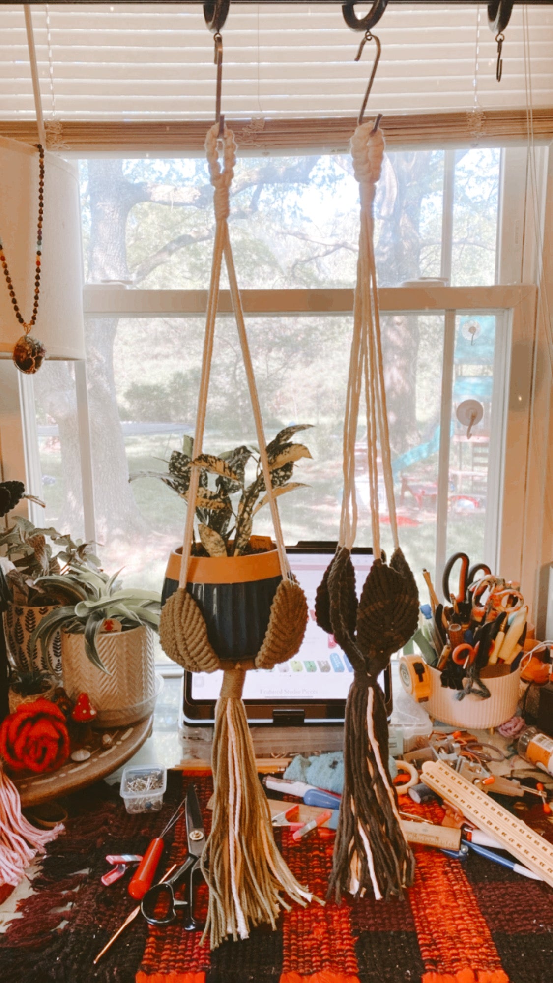 Leaf Bottom Plant Hanger
