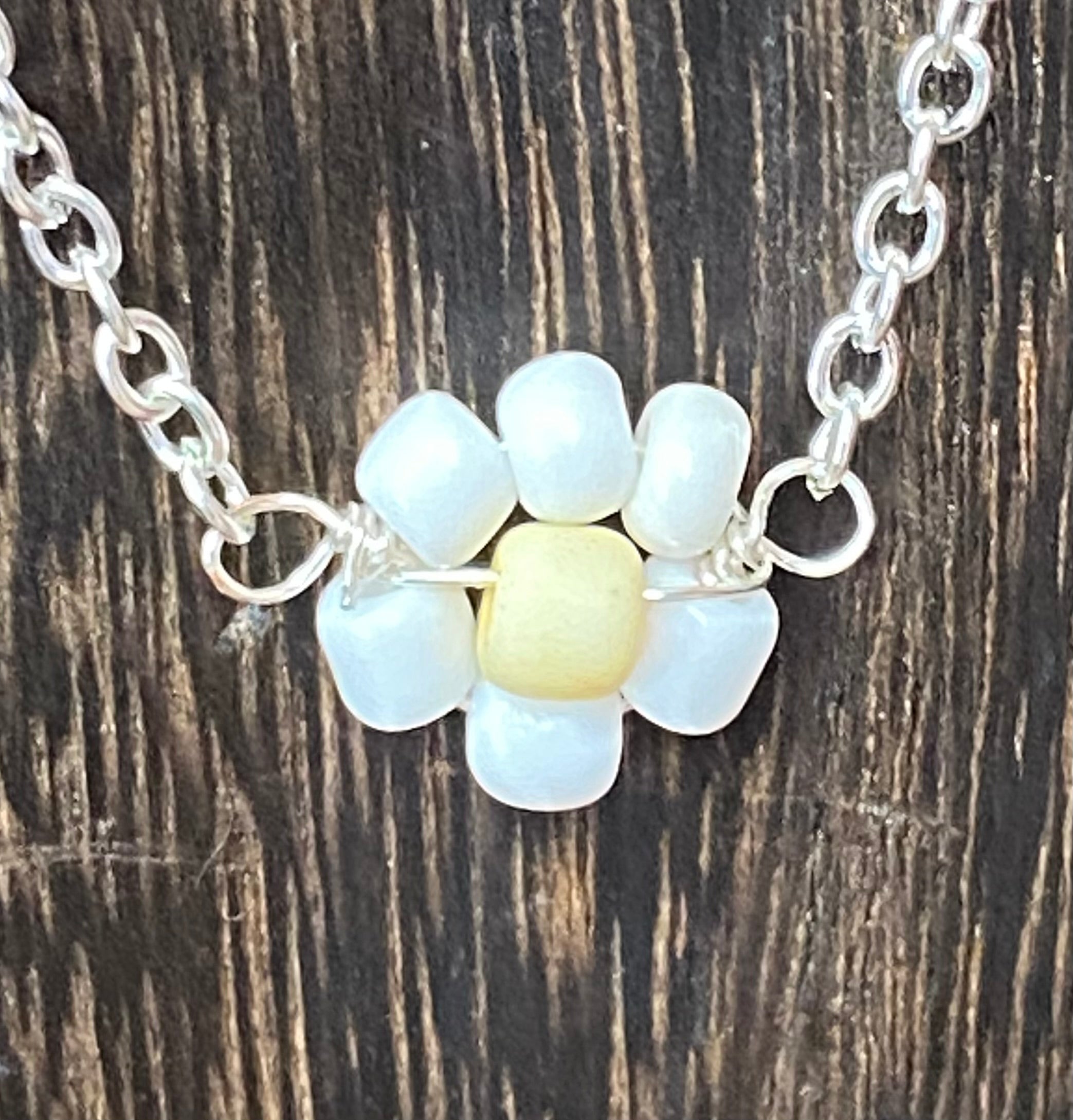 Daisy Necklace – Studio 143 Artistry