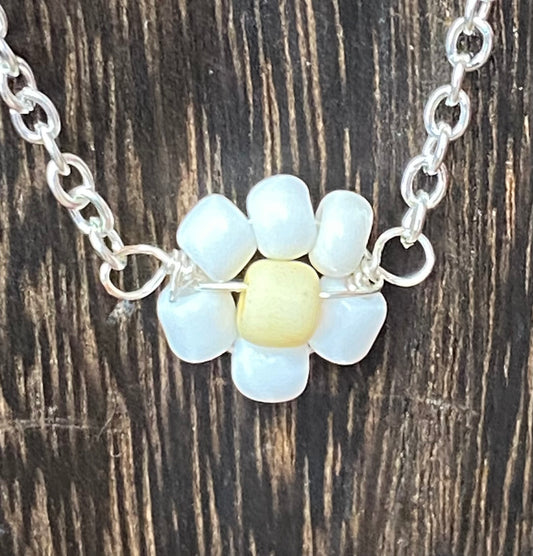 Daisy Necklace