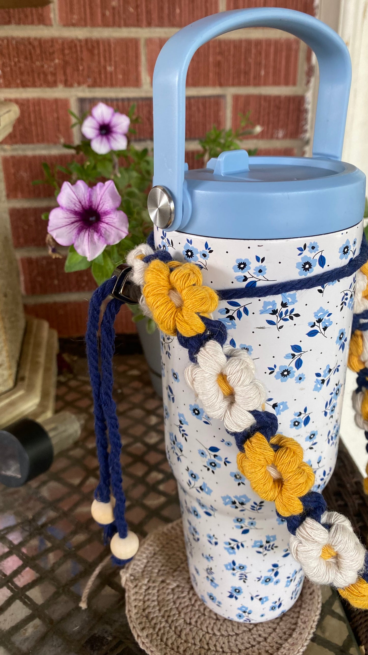 Daisy Drink Strap