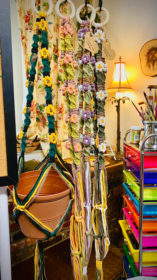 Daisy Plant Hangers